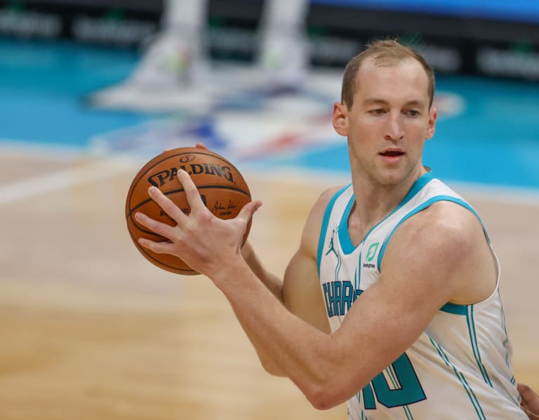 Thehoosier Cody Zeller Signs Free Agent Deal With Trail Blazers