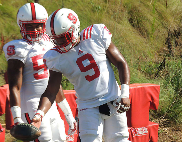 Photo Gallery Nc State Football S First Practice In Pads