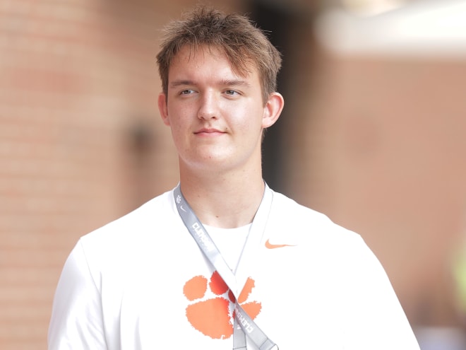 Kansas lineman has sights set on Clemson offer