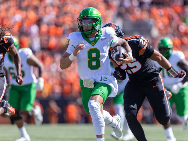 Oregon pulls away in second half for 49-14 win