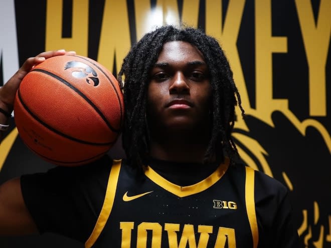 COMMIT: Iowa Lands 2026 Three-Star PG, Navon Shabazz