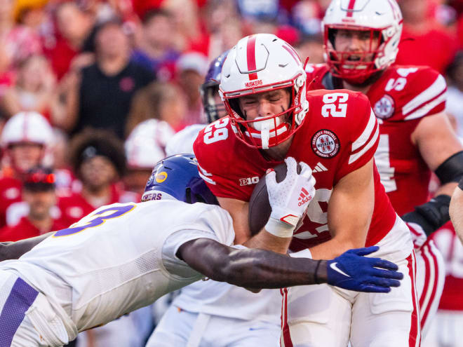 Star Husker freshmen Nelson, Barney find the end zone in win over UNI