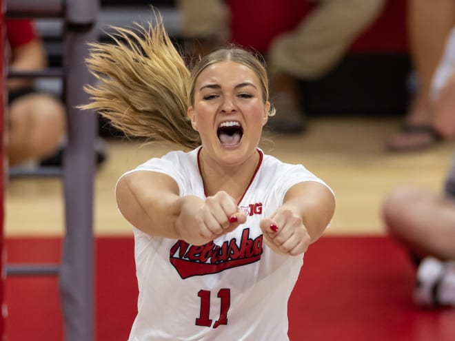 Nebraska VB: Efficient Huskers sweep Shockers