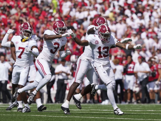 Game rewind: Alabama routs Wisconsin on the road