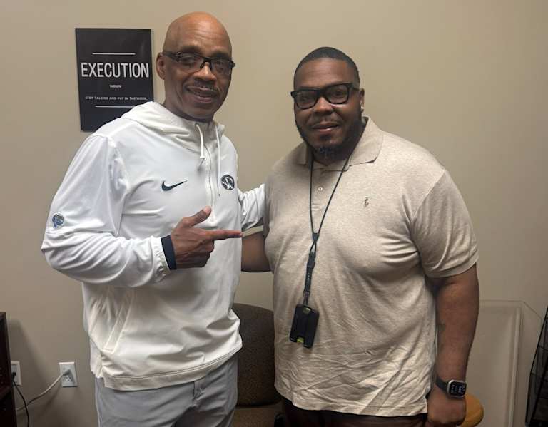 Mizzou's Curtis Luper shows Oklahoma roots recruiting Booker T. High