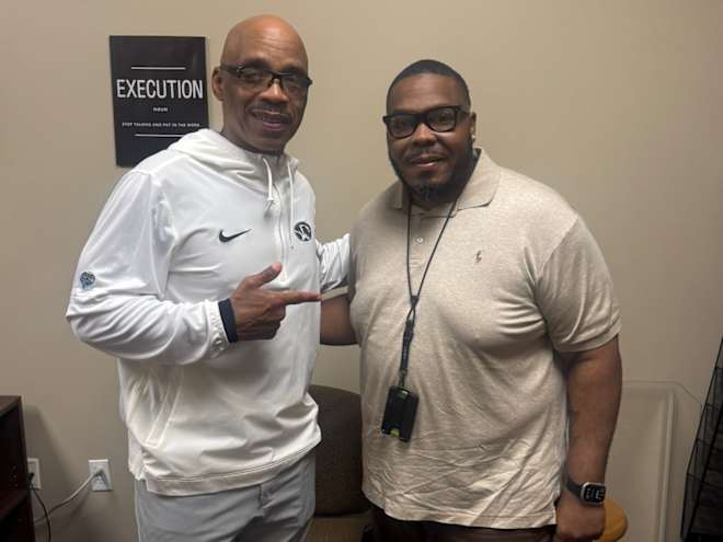 Mizzou's Curtis Luper shows Oklahoma roots recruiting Booker T. High
