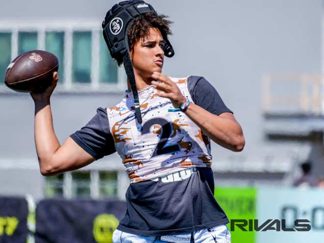 Other programs are in pursuit, elite QB Dia Bell is locked in with Texas