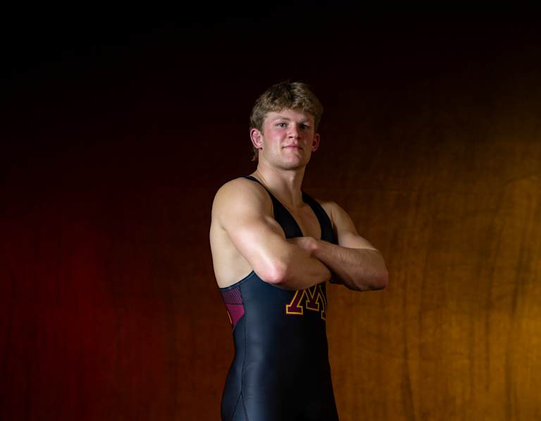 Minnesota's Max McEnelly Finishes Third at NCAA Championships