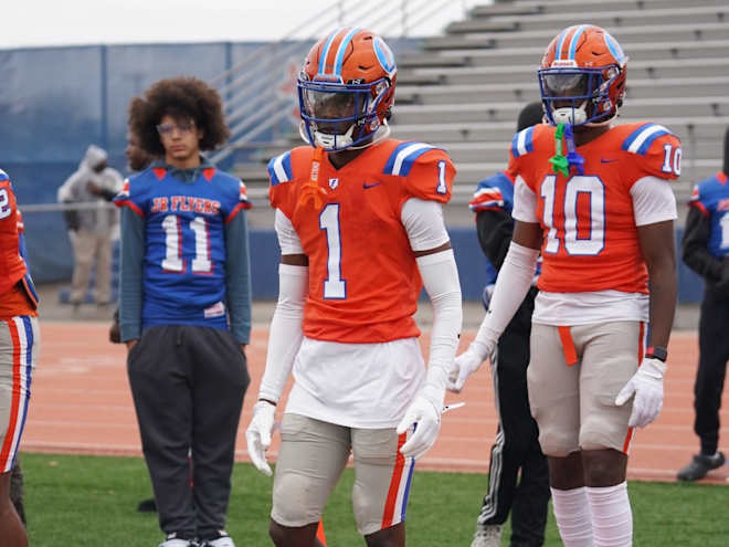 Illinois offers East St. Louis receiver Laron Baker Jr.