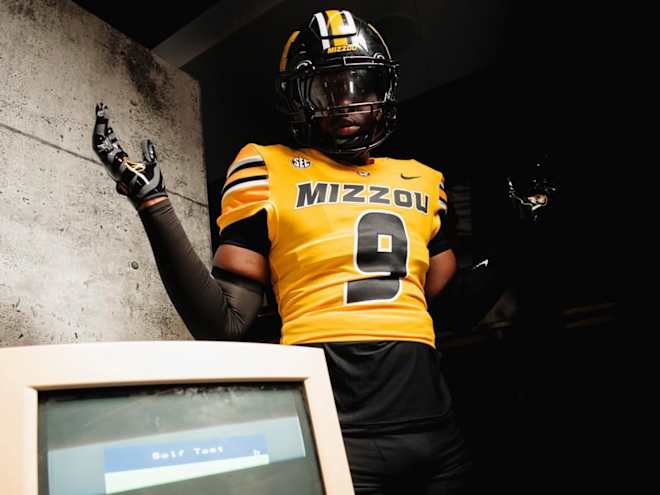 Mizzou pitches new defensive tackle role to Wisconsin commit Djidjou Bah