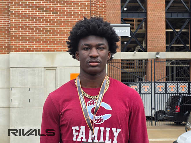 2026 EDGE Tristan Givens calls Tennessee football 'Top Dog' after 865 Live