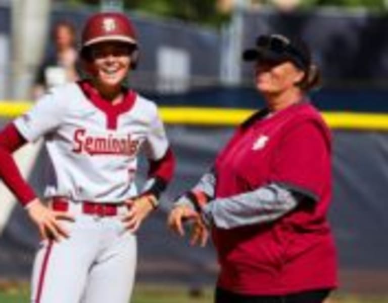 Lonni Alameda Announces 2023 Softball Recruiting Class