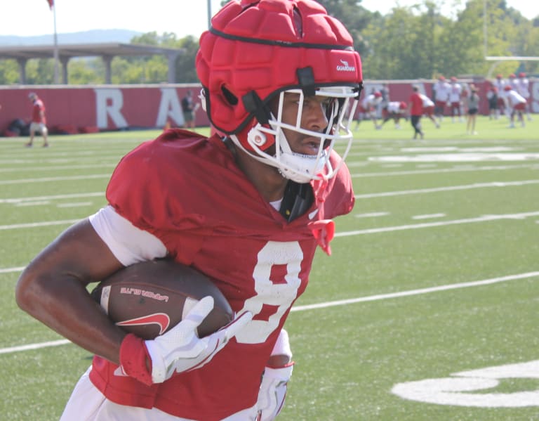 HawgBeat  –  WATCH: Video from Arkansas football’s Monday practice