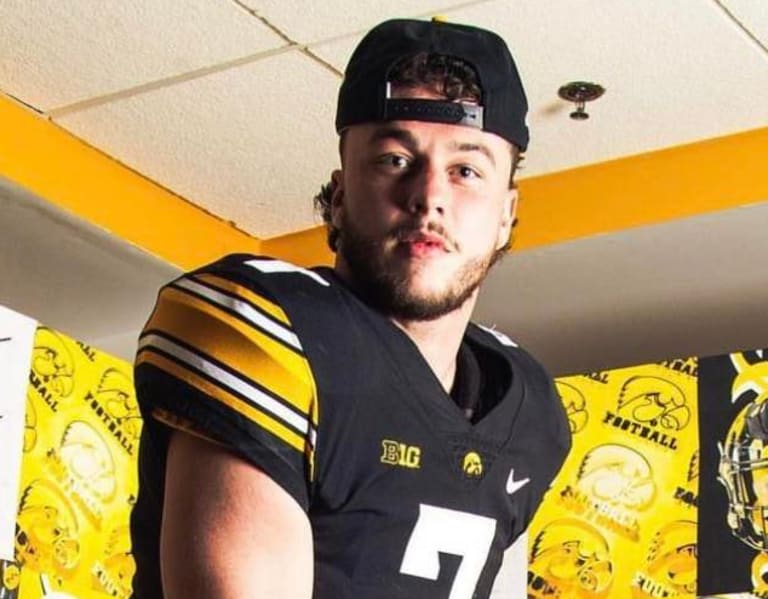 Go Iowa Awesome  –  Drake Transfer Tanner Pollock Commits to Iowa