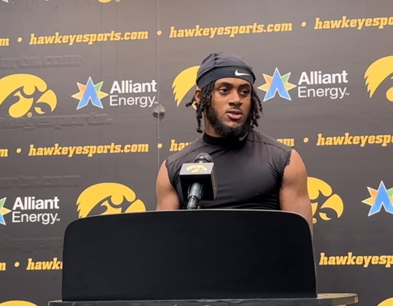 Go Iowa Awesome  –  Second-String Iowa CB Deshaun Lee Steps Up and Into Starting Role