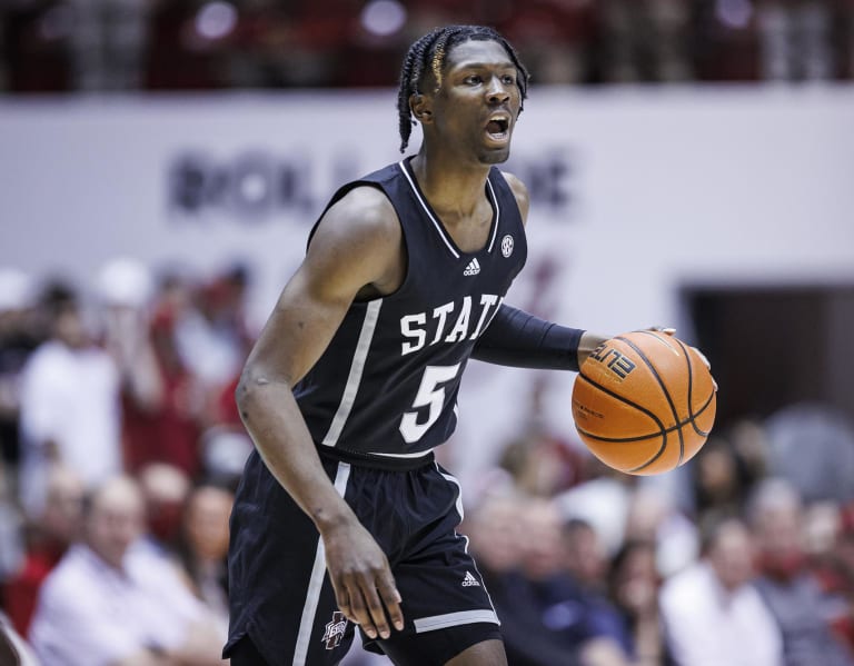 Mississippi State Freshman Camryn Carter Enters the Transfer Portal