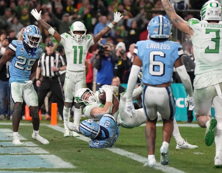 Nix leads No. 15 Oregon to Holiday Bowl win vs. Tar Heels