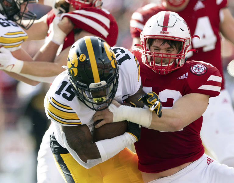 Iowa Football: Hawkeyes grading out as one of PFF's top defenses