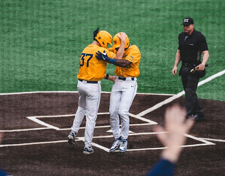 West Virginia splits doubleheader on Saturday against Texas Tech