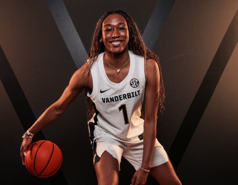 Mikayla Blakes officially signs with Vanderbilt