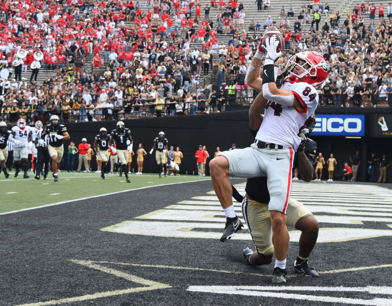 UGA WR Ladd McConkey is your SEC Freshman of the Week. The redshirt  freshman went off for 135 yards on 5 catches with 1 TD.