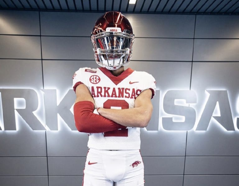 HawgBeat  –  In-state WR talks Arkansas visit, offer