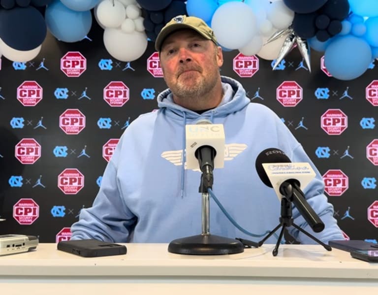 North Carolina UNC Tar Heels Coach Freddie Kitchens UConn Huskies ...