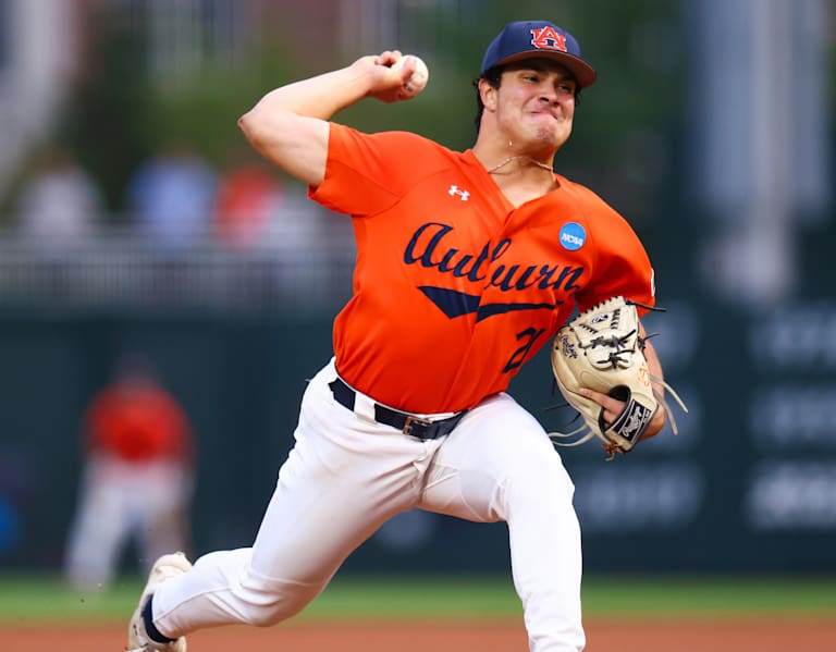 Postseason step-up for Alvarez