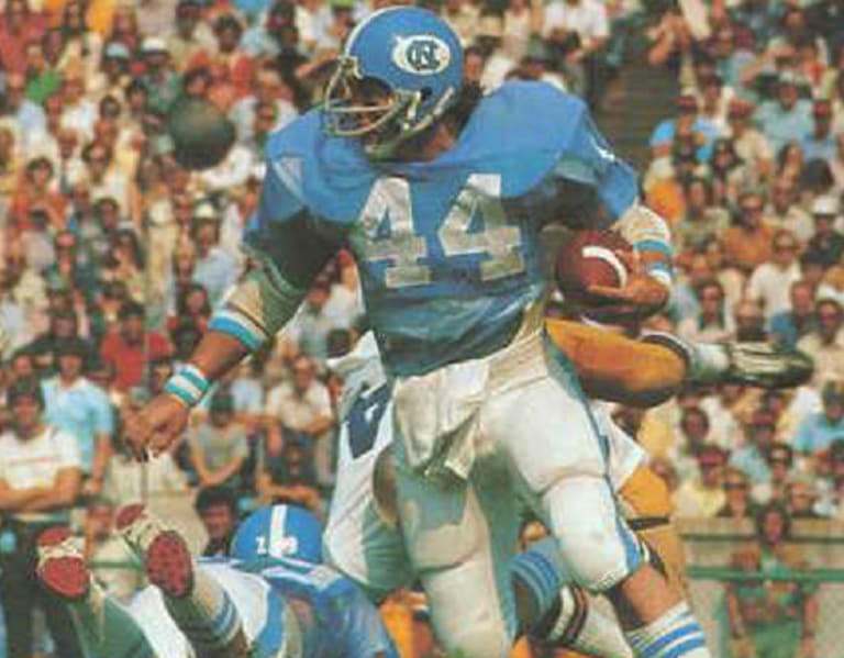 Top 25 Players In UNC Football History: No. 11 - Mike Voight