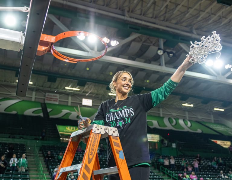 Marshall's Kim Caldwell Hired As Lady Vols Basketball Head Coach ...