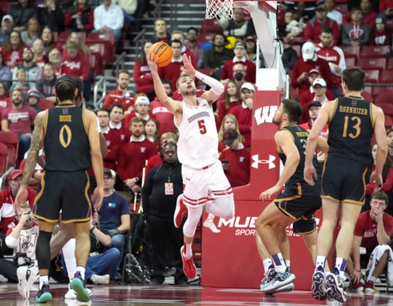 Max Klesmit Scored A Season-high 24 Points To Lift No.15 Wisconsin ...