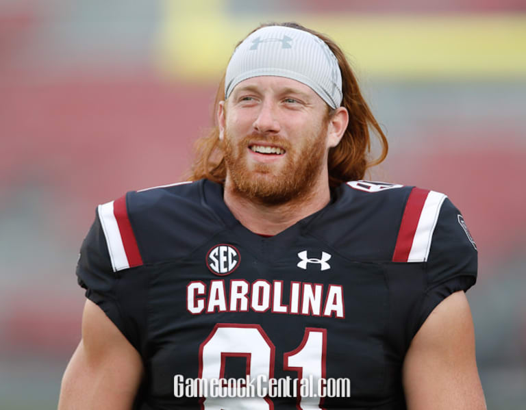 Former Gamecock Hayden Hurst scores first touchdown with Carolina