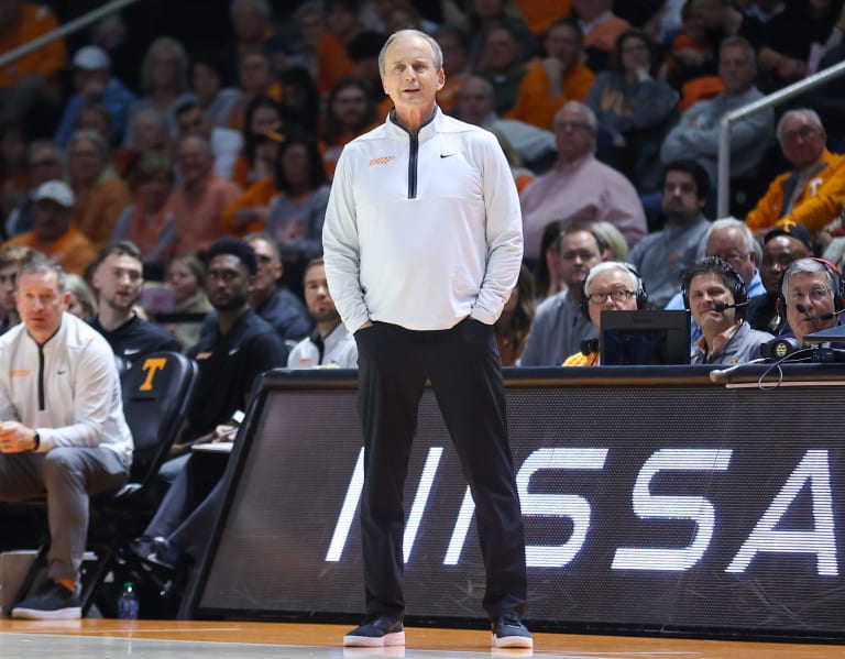 Tennessee men’s basketball coach Rick Barnes extended through 2027-28