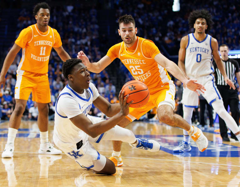 Tennessee Drops To No. 11 In AP Poll Following Kentucky Loss - VolReport