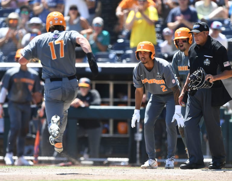 Vols comeback to win 6-4 over Stanford in College World Series