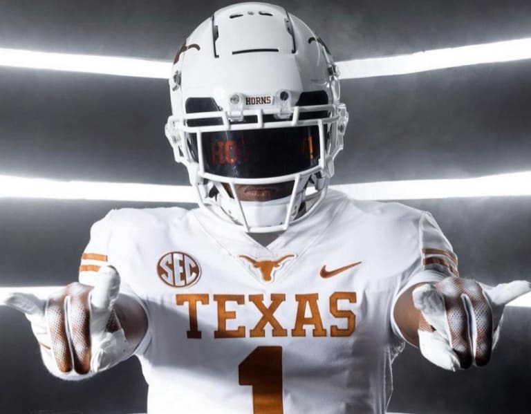 Fact or Fiction: Five-star WR Dakorien Moore is a Texas lock - Rivals ...