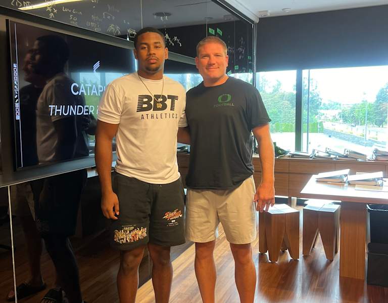 Wednesday War Room: Elite talent, strategic timing headline Oregon’s visits
