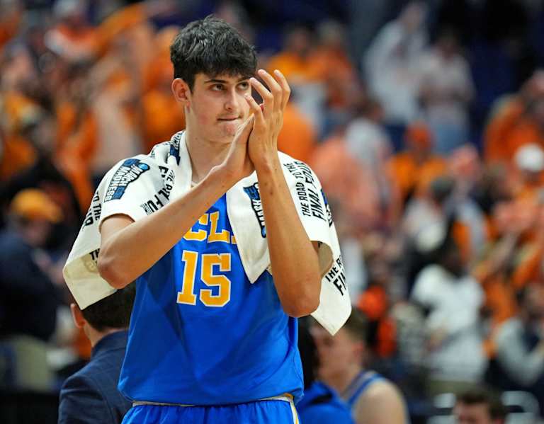 Ex-UCLA teammates stand up for Aday Mara following portrayal of transfer