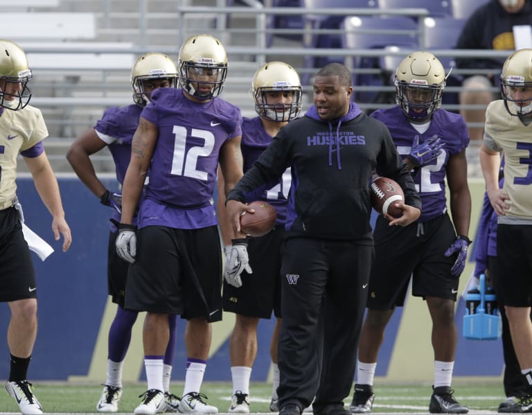 REPORT: Oregon State To Hire Boise State RB Coach Keith Bhonapha