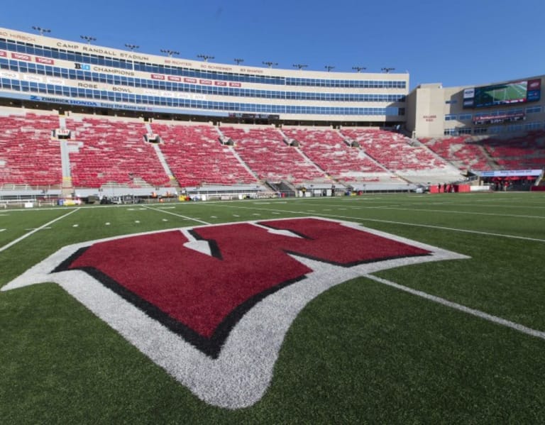 BadgerBlitz  –  Wisconsin gets green light for new indoor practice facility