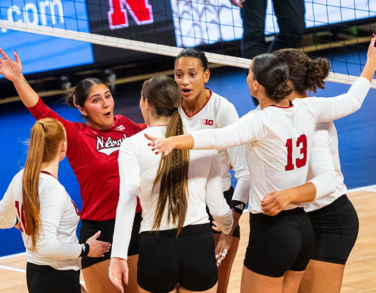 Quotebook: Nebraska and Wisconsin VB coaches + players preview Elite Eight