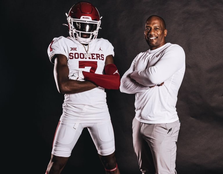 Fourstar 2025 WR Jaden Nickens pledges to Emmett Jones and Oklahoma