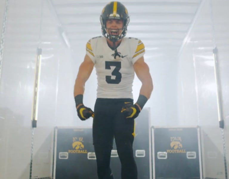 Iowa football: Hawkeyes reveal alternate gold jerseys vs. Penn State