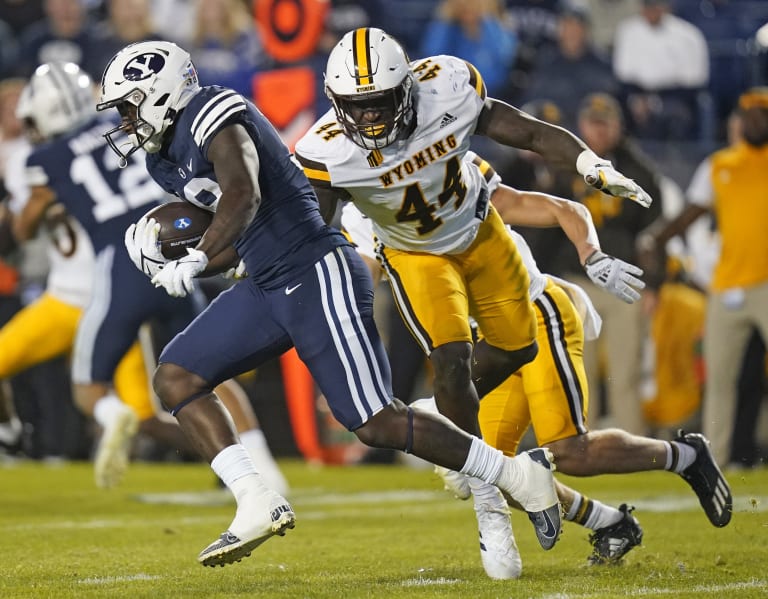 Oregon State hosting Wyoming DE Oluwaseyi Omotoshu for official visit