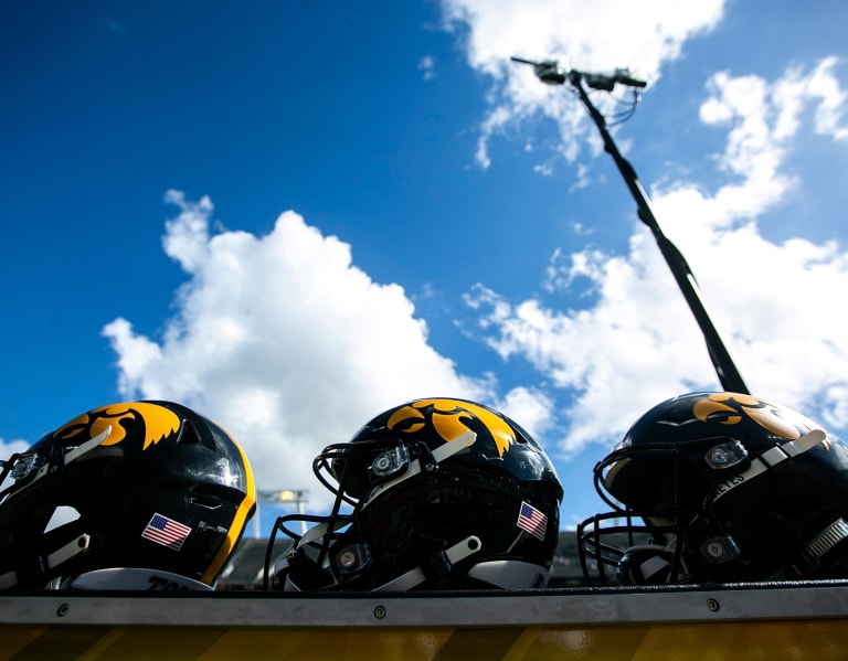 Big Ten 2024 Football Schedule: Iowa To Face Washington, UCLA - Hawkeye ...