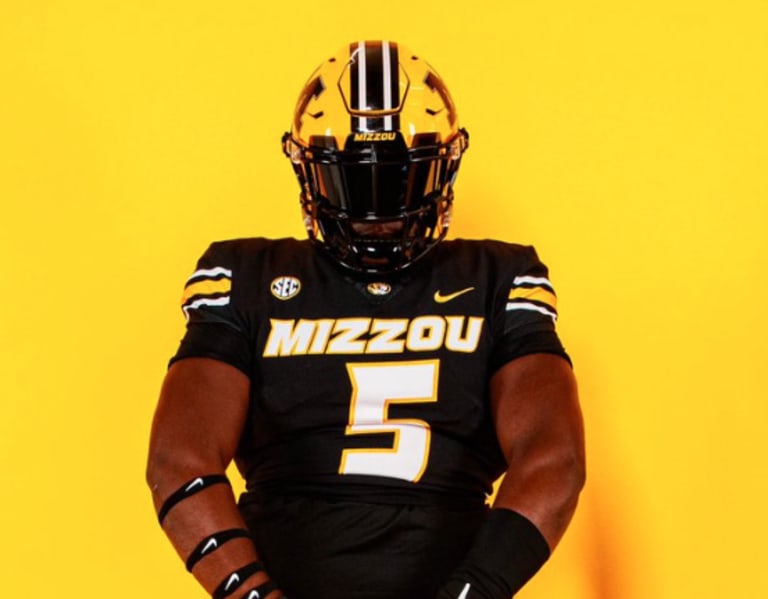 Missouri Tigers Football Recruiting 2025 DT target Jhrevious Hall a