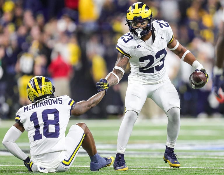 Michigan Linebacker Michael Barrett Talks Game Preparations and Impact ...