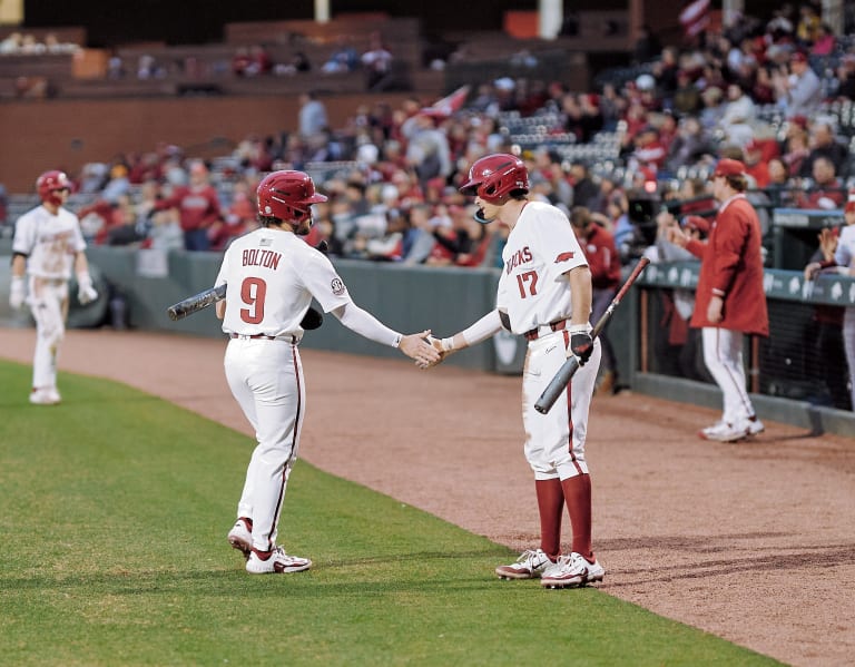 No. 7 Razorbacks complete sweep of Eastern Illinois