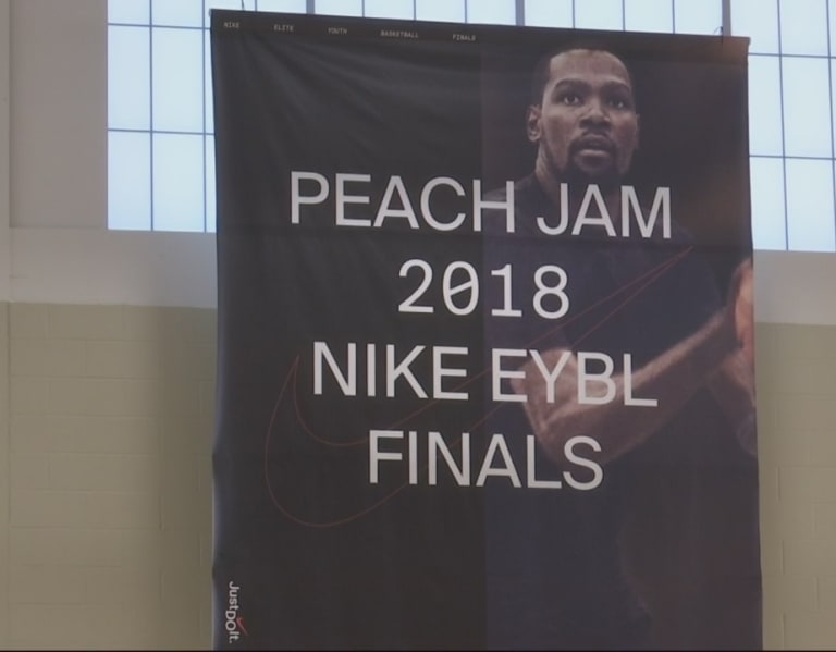 Four NY Teams NIKE Peach Jam NYCHoops