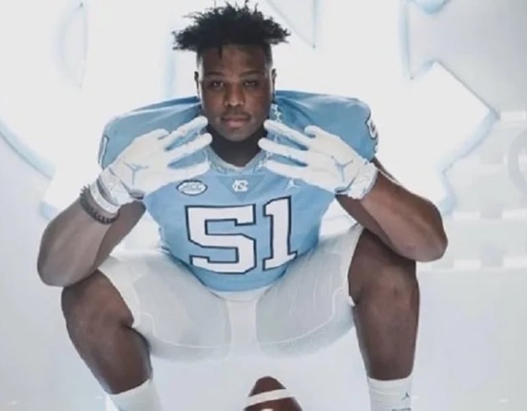 Three-Star Offensive Lineman Robert Grigsby Commits To UNC